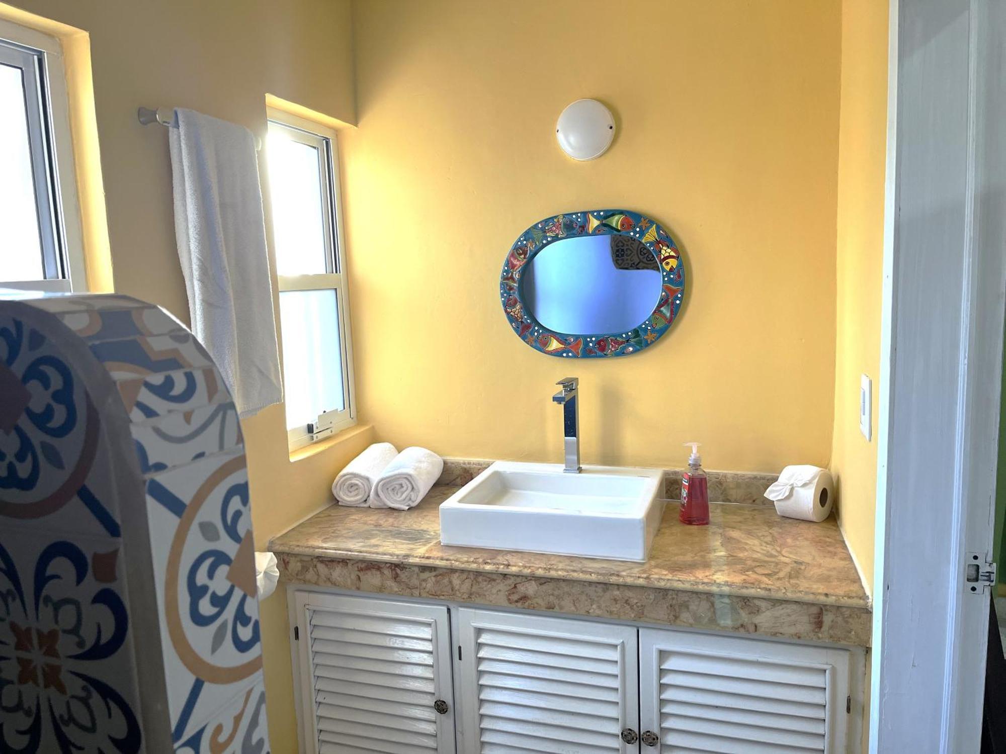 Casa Belisario - Pet Friendly Apartment Mazatlan Ruang foto