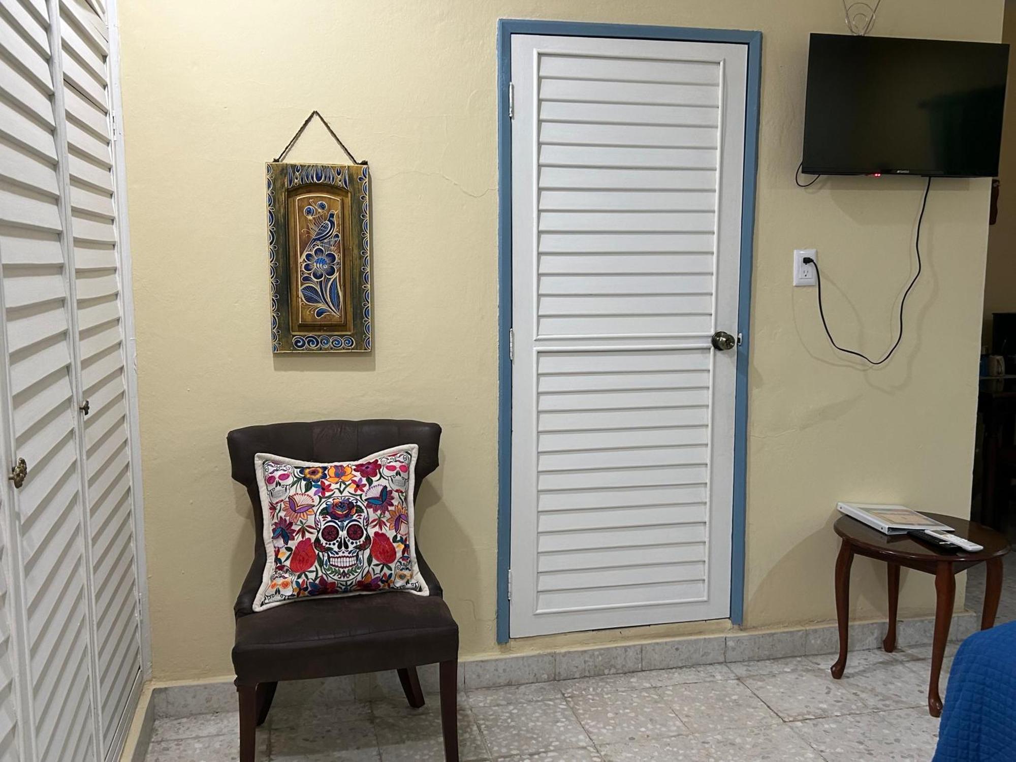 Casa Belisario - Pet Friendly Apartment Mazatlan Ruang foto